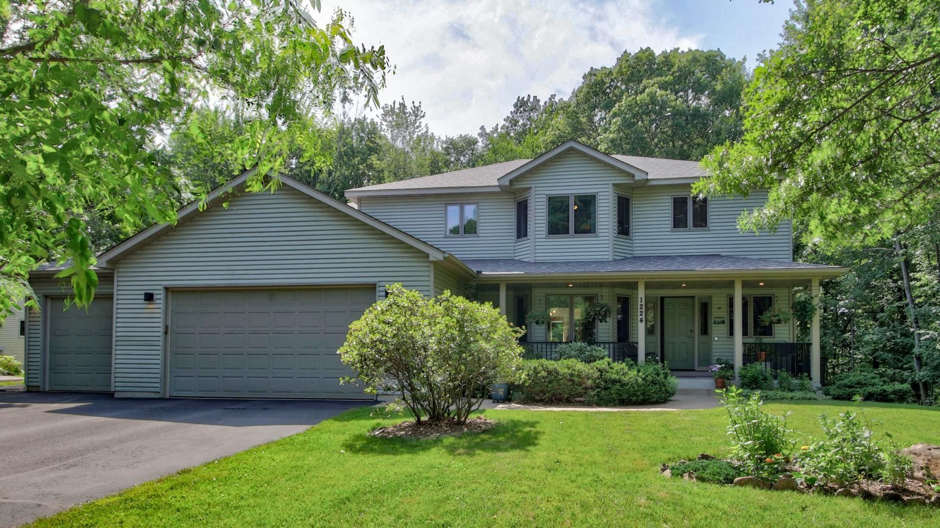1224 Red Maple Ridge, Eau Claire, WI 54703 Main Photo