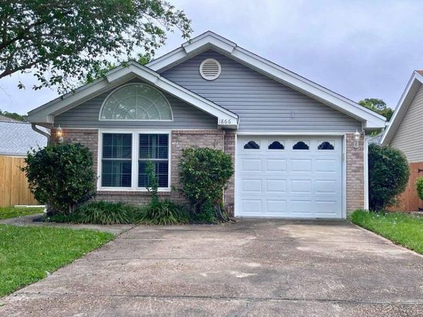 1866 Heartland Drive, Fort Walton Beach, FL 32547