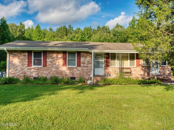 12862 N Nc Highway 94 N, Creswell, NC 27928