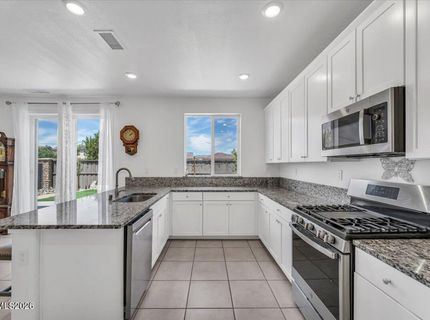 2178 Neuer Drive, Sparks, NV 89436 Photo