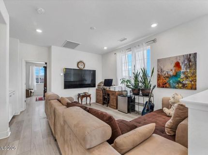 2178 Neuer Drive, Sparks, NV 89436 Photo