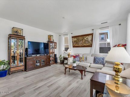 2178 Neuer Drive, Sparks, NV 89436 Photo