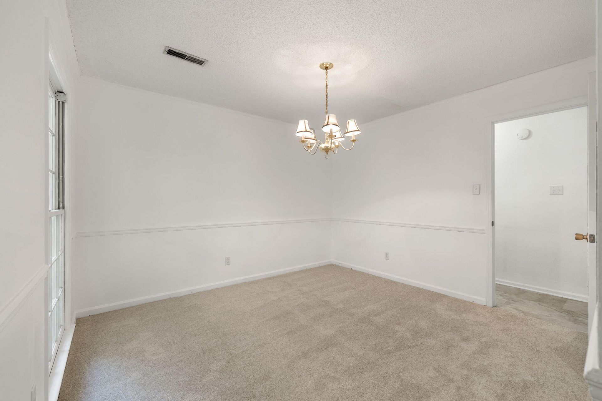 134 Cooper Circle Photo 11