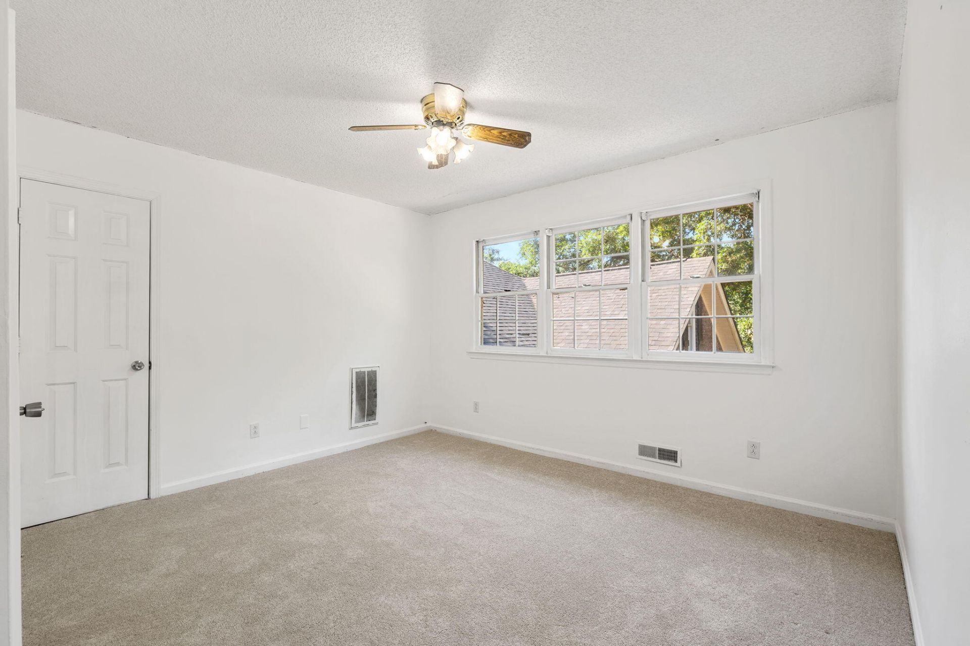 134 Cooper Circle Photo 36