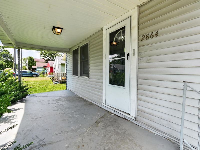 2864 E 9th Avenue , Columbus, OH 43219 Photo 3