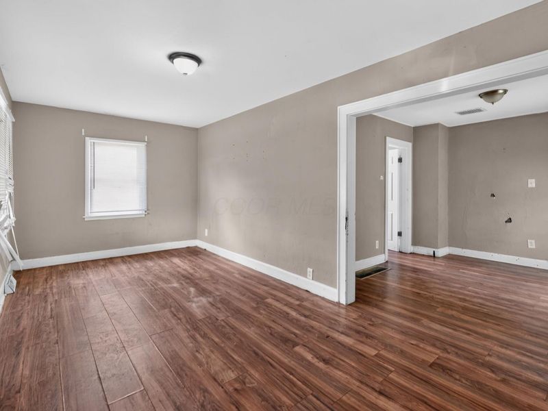 2864 E 9th Avenue , Columbus, OH 43219 Photo 4