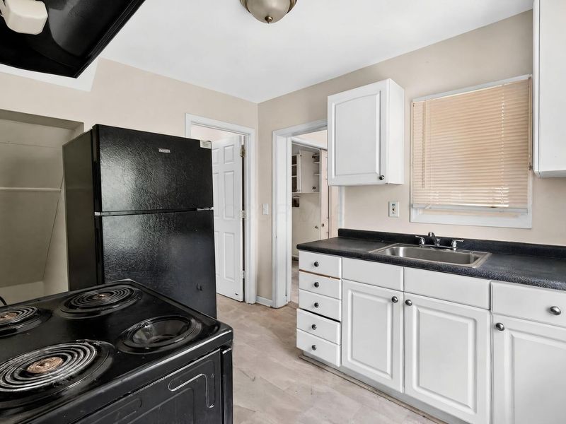 2864 E 9th Avenue , Columbus, OH 43219 Photo 6