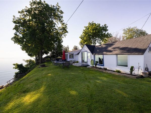 489 Lake Front, Rochester, NY 14617