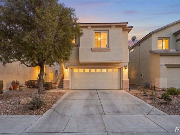 9816 Red Horse Street , Las Vegas, NV 89143