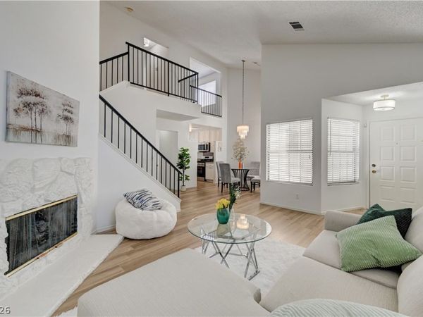 6732 W Accent Court, Las Vegas, NV 89108