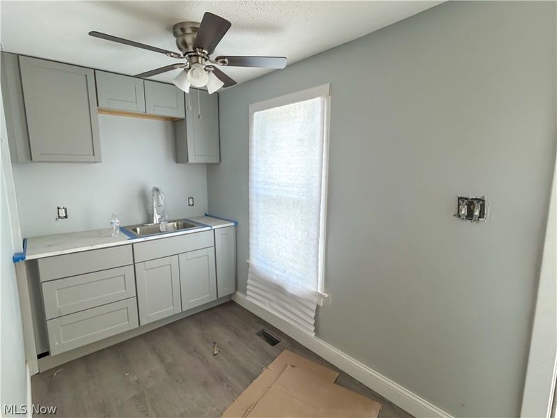 9800 Pratt Avenue, Cleveland, OH 44105 Photo 11