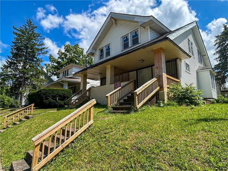 9800 Pratt Avenue, Cleveland, OH 44105 Photo 2