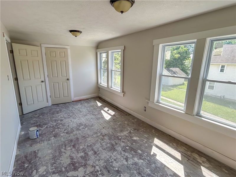 9800 Pratt Avenue, Cleveland, OH 44105 Photo 27