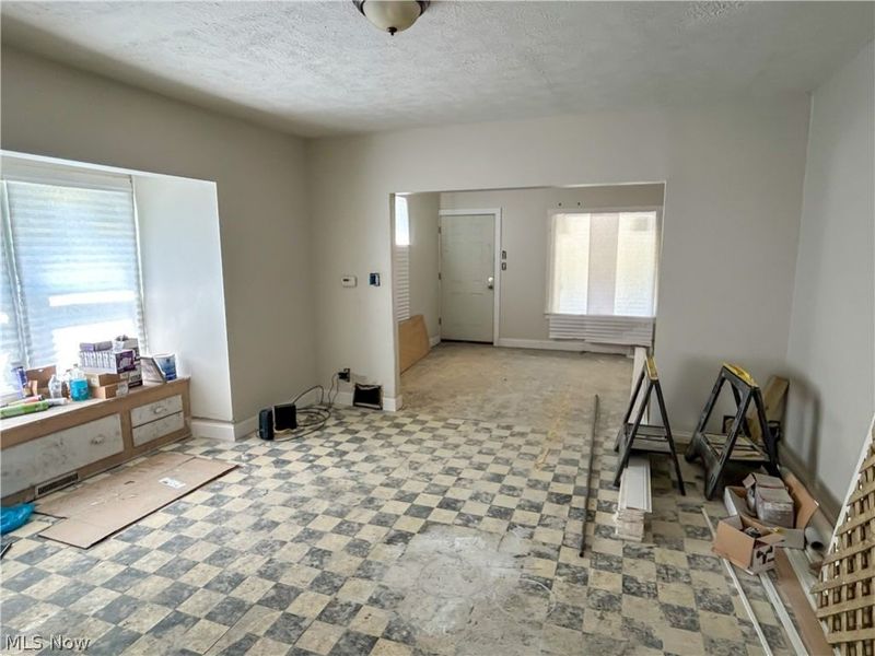9800 Pratt Avenue, Cleveland, OH 44105 Photo 30