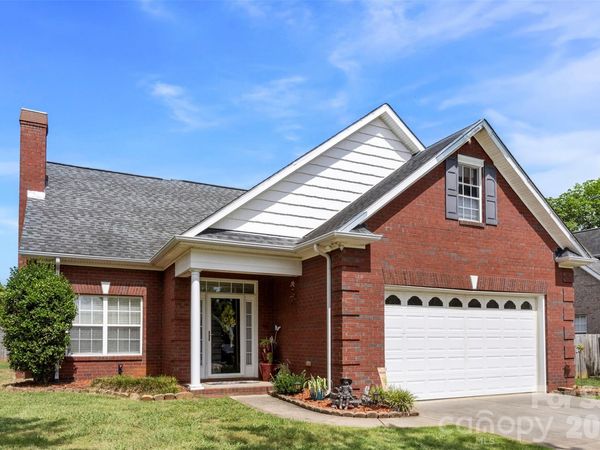 3310 Brickwood Circle, Midland, NC 28107