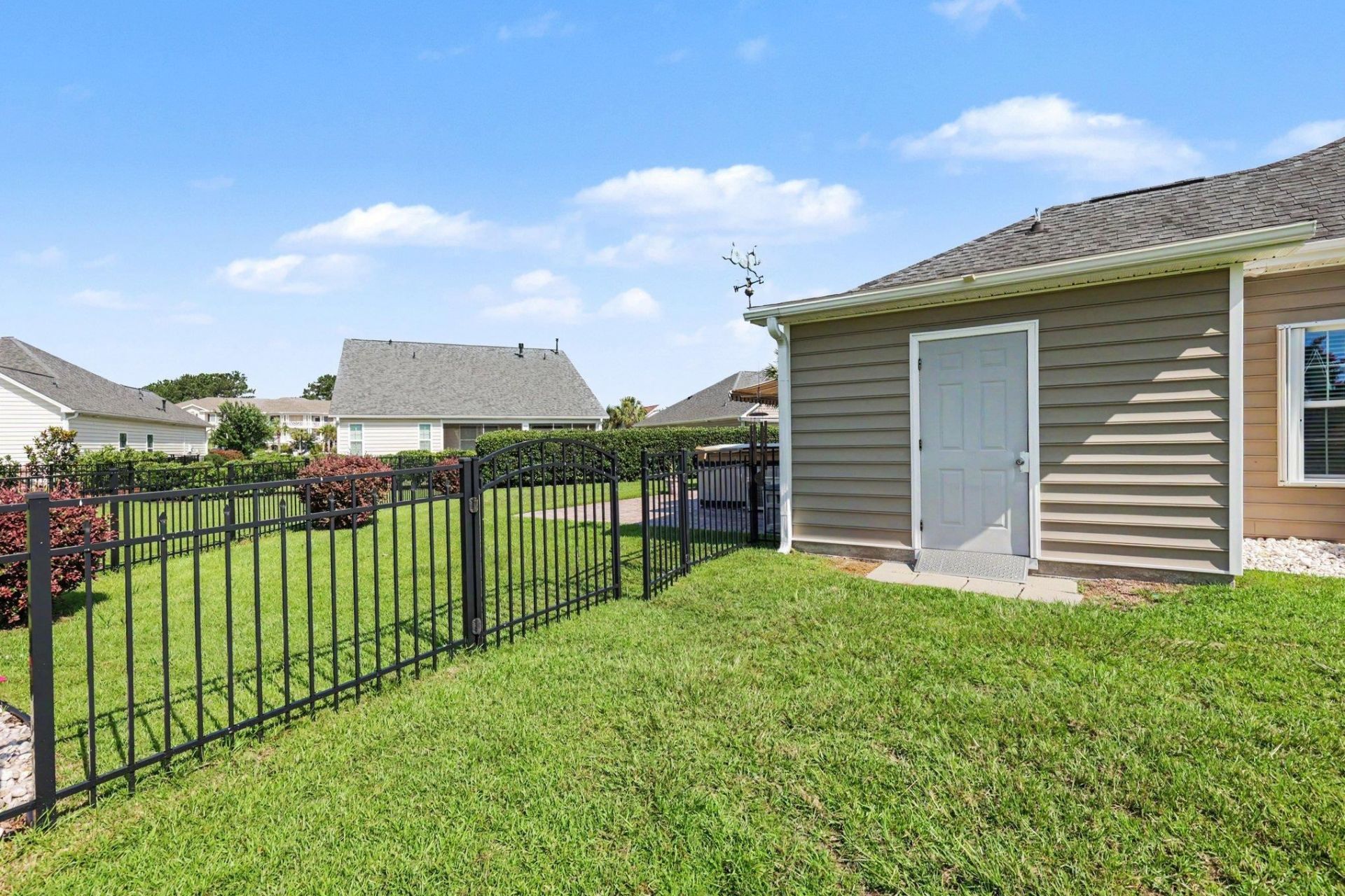 916 Ashbourn Ct. Photo 39