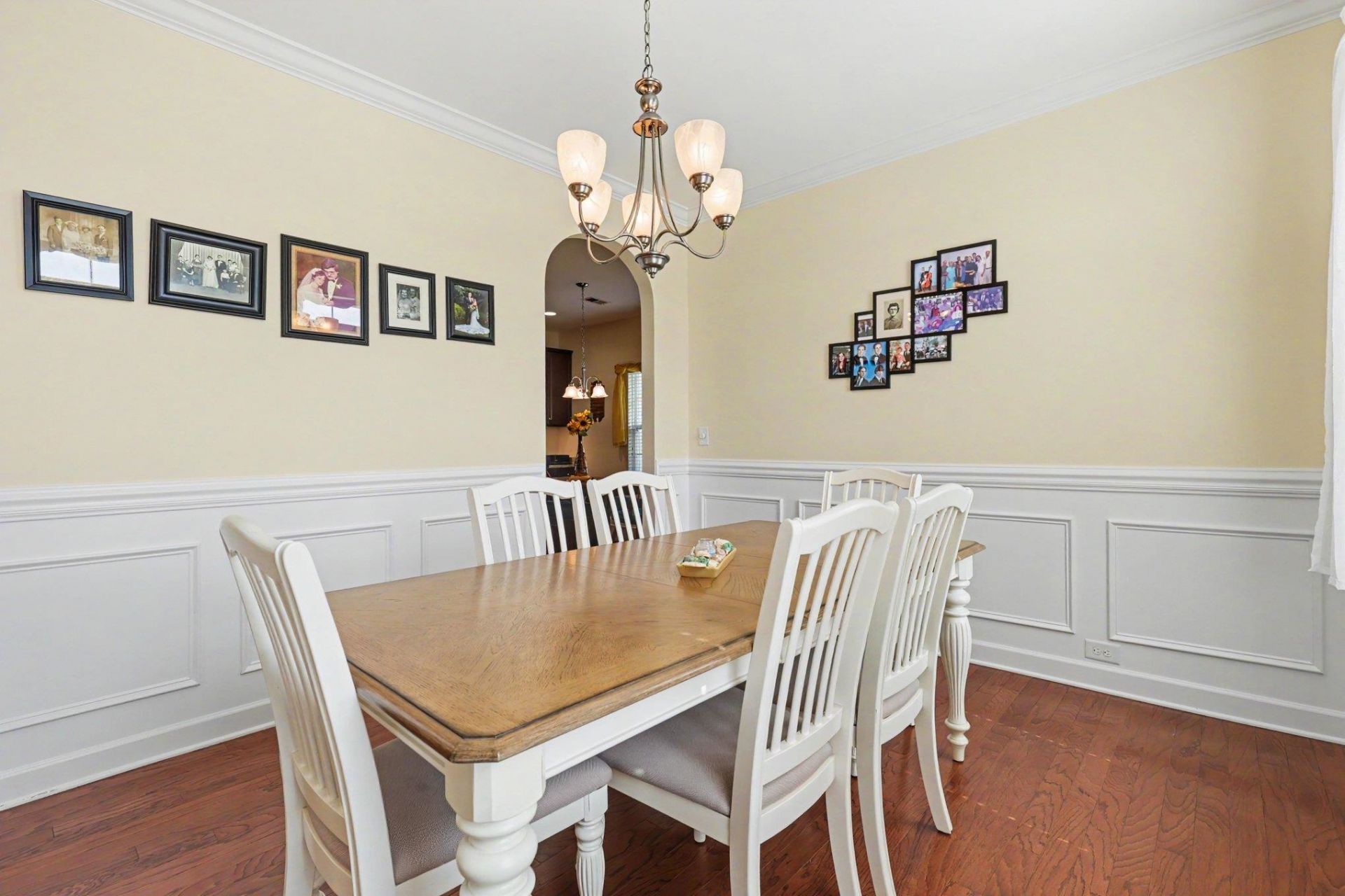 916 Ashbourn Ct. Photo 7