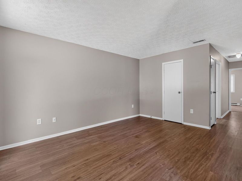 1633 E Gates Street , Columbus, OH 43206 Photo 6