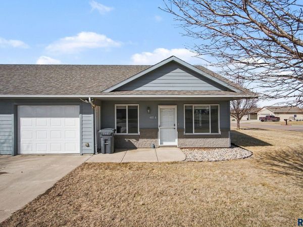 401 S Main Ave, Unit C, Garretson, SD 57030