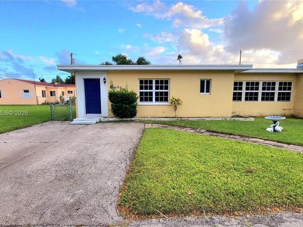 720 NE 5th St , Unit 1-1, Hallandale Beach, FL 33009