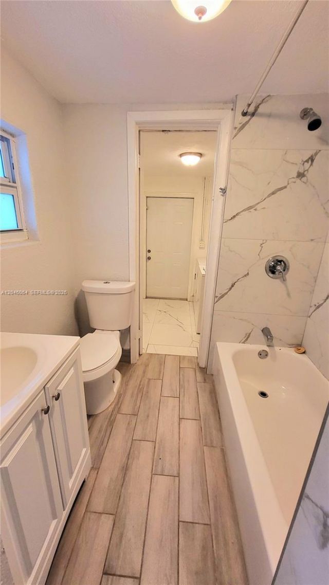 720 NE 5th St , Unit 1-1, Hallandale Beach, FL 33009 Photo