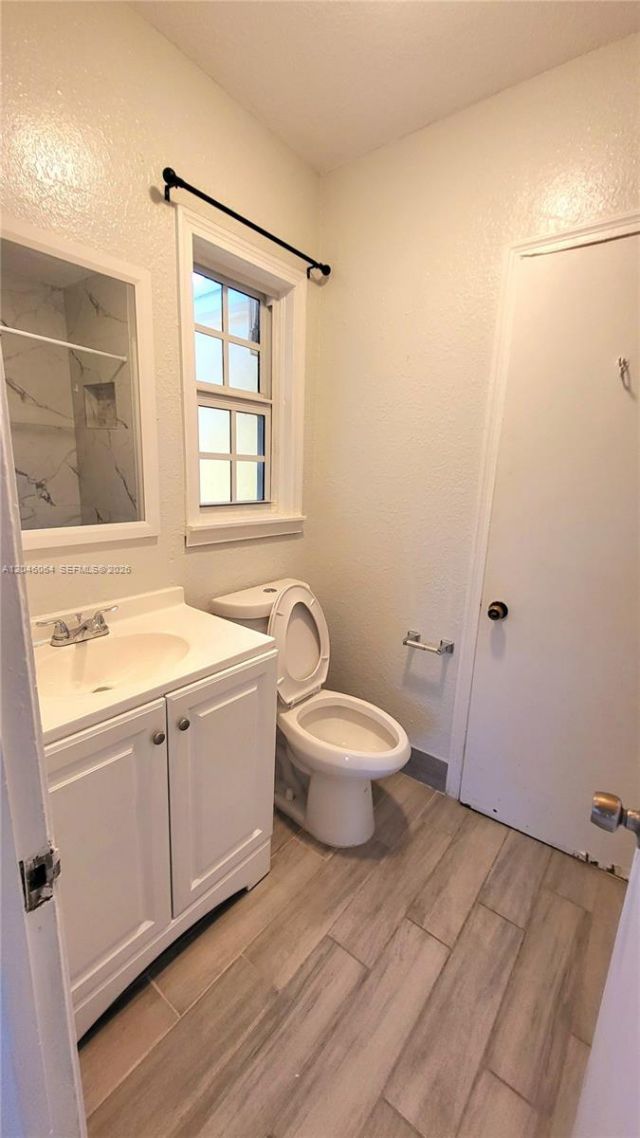 720 NE 5th St , Unit 1-1, Hallandale Beach, FL 33009 Photo