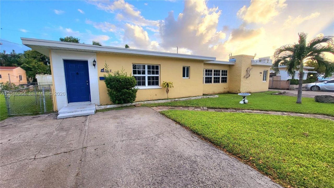 720 NE 5th St , Unit 1-1, Hallandale Beach, FL 33009 Photo