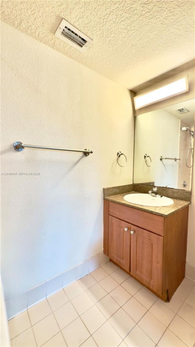 630 85th St , Unit 102, Miami Beach, FL 33141 Photo