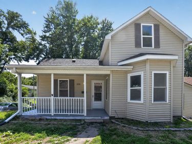 330 STUTSMAN Street, COUNCIL BLUFFS, IA 51503
