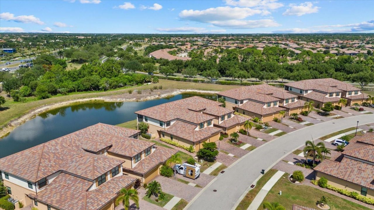 20080 Ragazza Circle , Unit 102, Venice, FL 34293 Photo