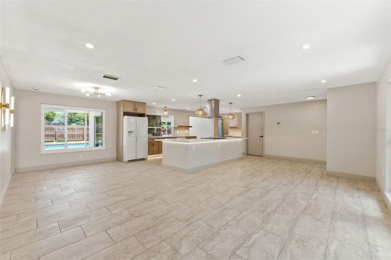 10711 Francis Ln, Largo, FL 33774 Photo