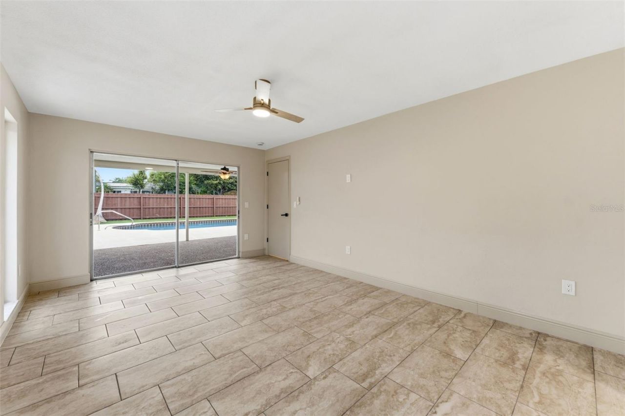 10711 Francis Ln, Largo, FL 33774 Photo