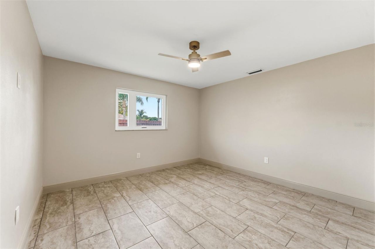 10711 Frances Ln, Largo, FL 33774 Photo
