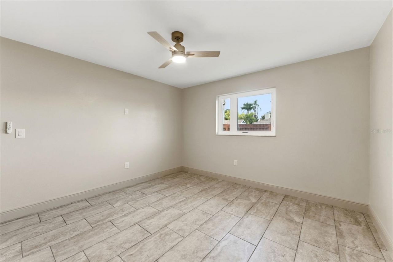 10711 Frances Ln, Largo, FL 33774 Photo