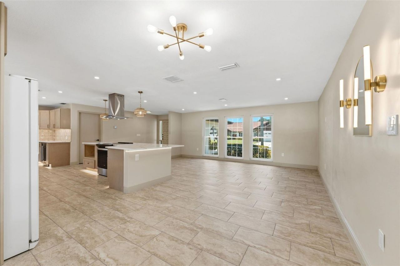 10711 Francis Ln, Largo, FL 33774 Photo