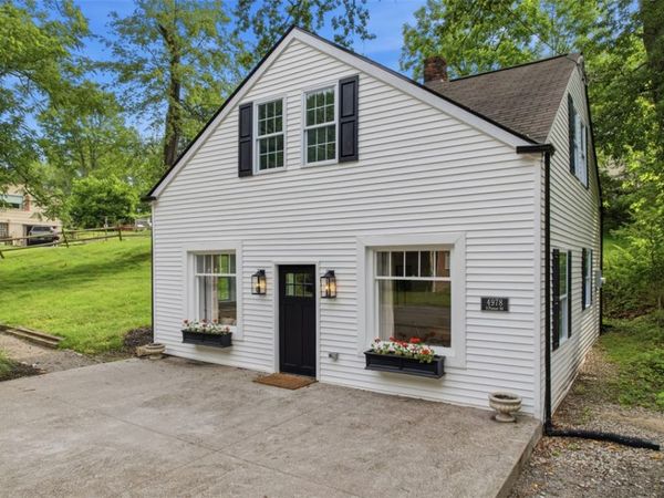 4978 S Pioneer Road, Gibsonia, PA 15044