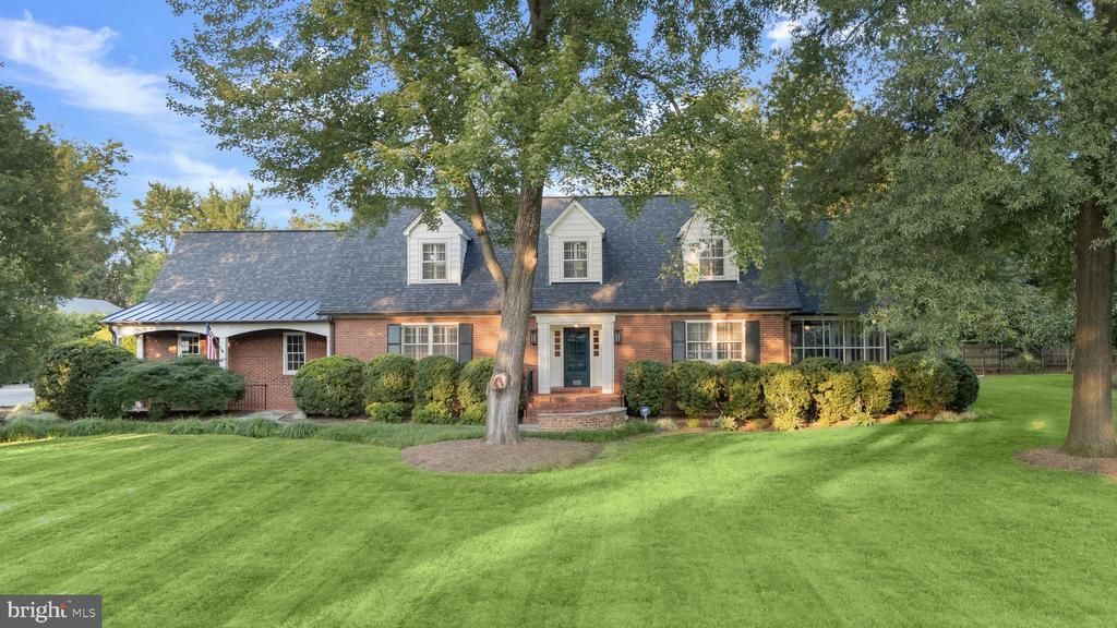 9305 MAIN STREET, MANASSAS, VA 20110