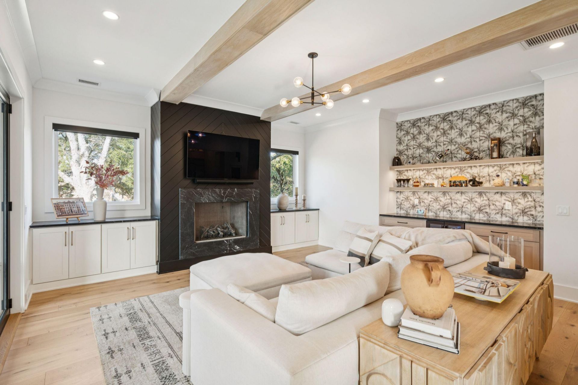 121 Simmons Street Photo 14