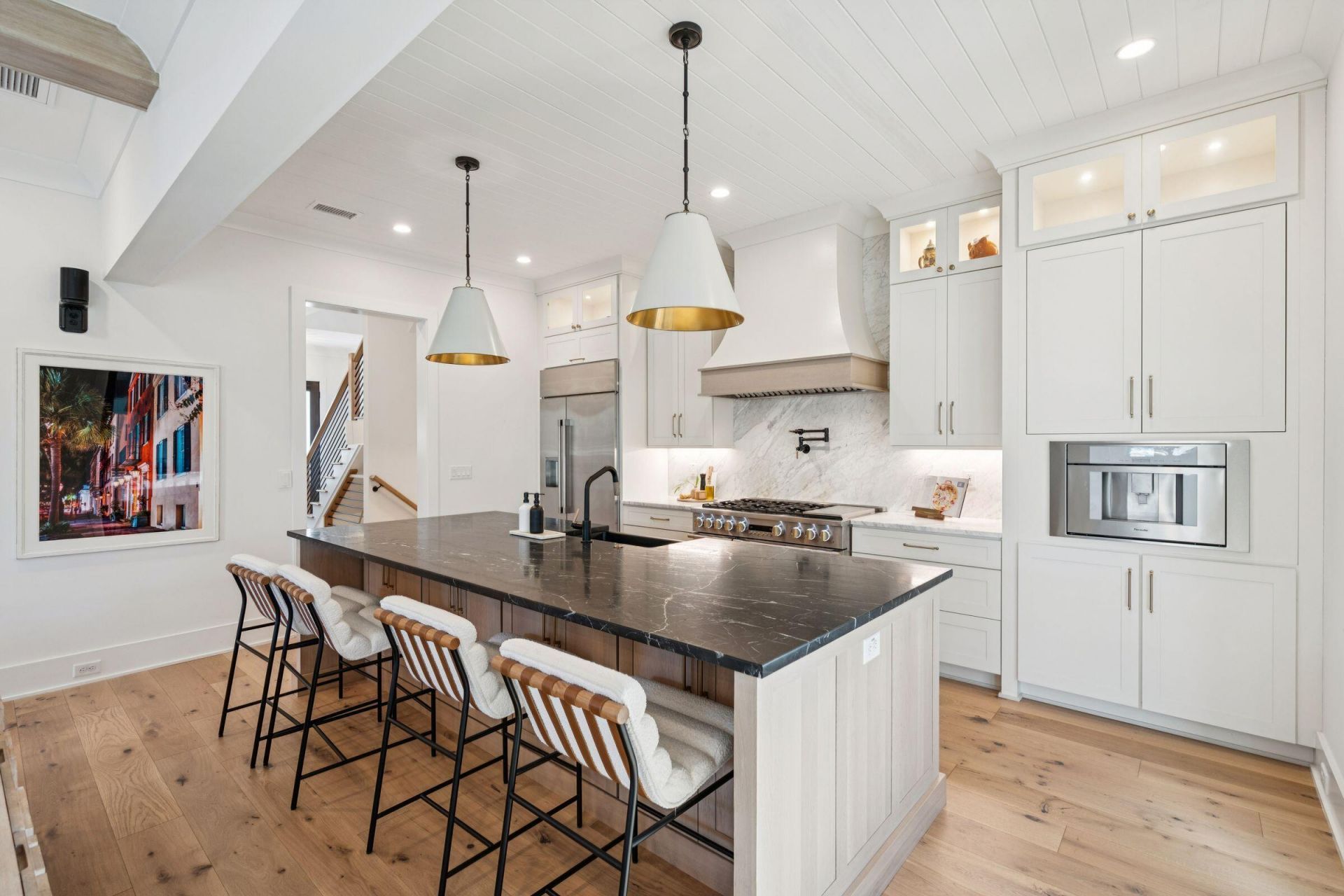 121 Simmons Street Photo 17