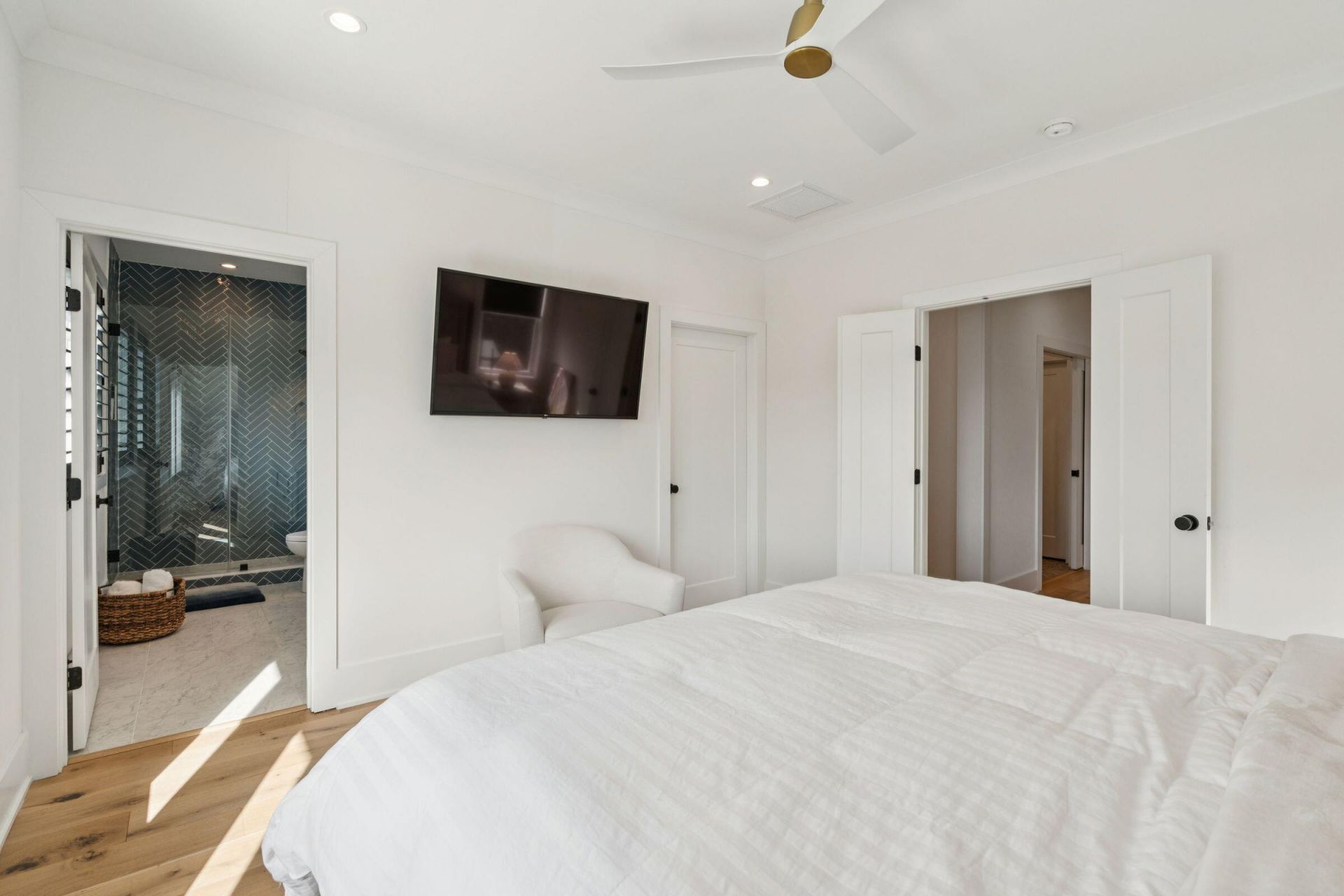 121 Simmons Street Photo 43