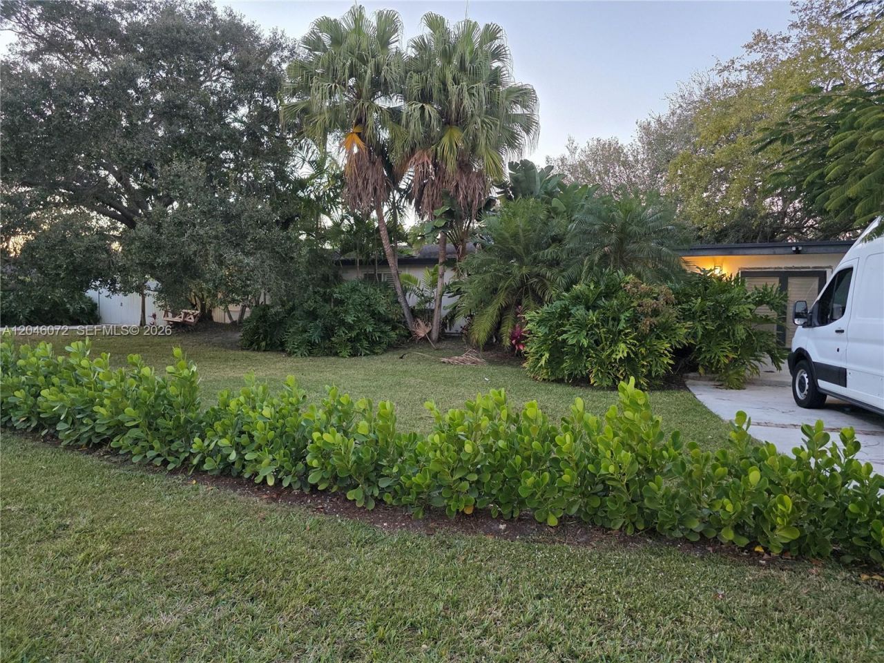 9860 SW 140th St, Miami, FL 33176 Photo