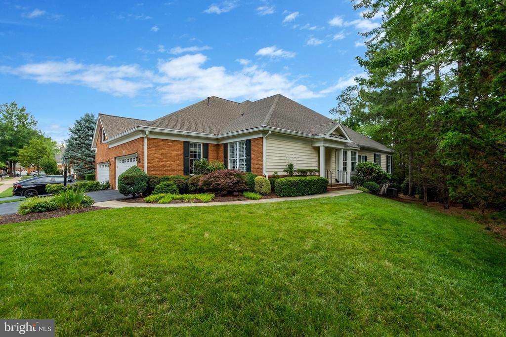 5245 Armour Court, Haymarket, VA 20169 Main Photo