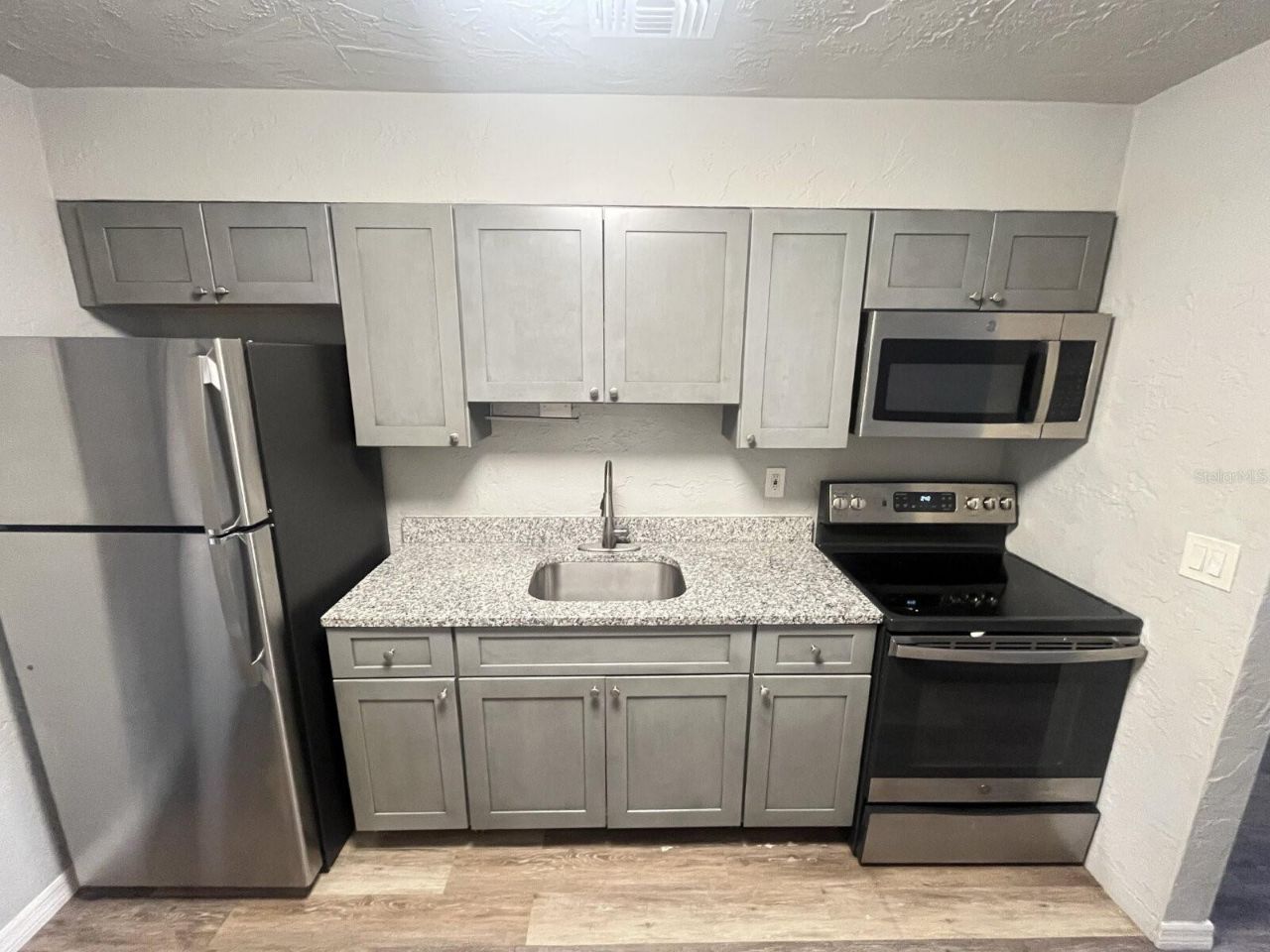 2519 9th Avenue W, Unit 2, Bradenton, FL 34205 Photo