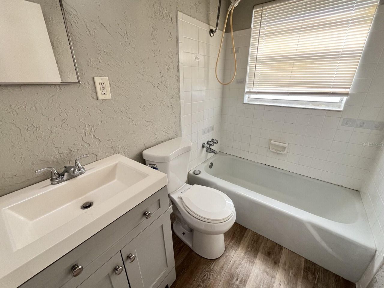 2519 9th Avenue W, Unit 2, Bradenton, FL 34205 Photo