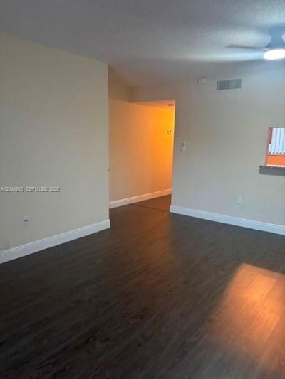 731 N Pine Island Rd, Unit 305, Plantation, FL 33324 Photo