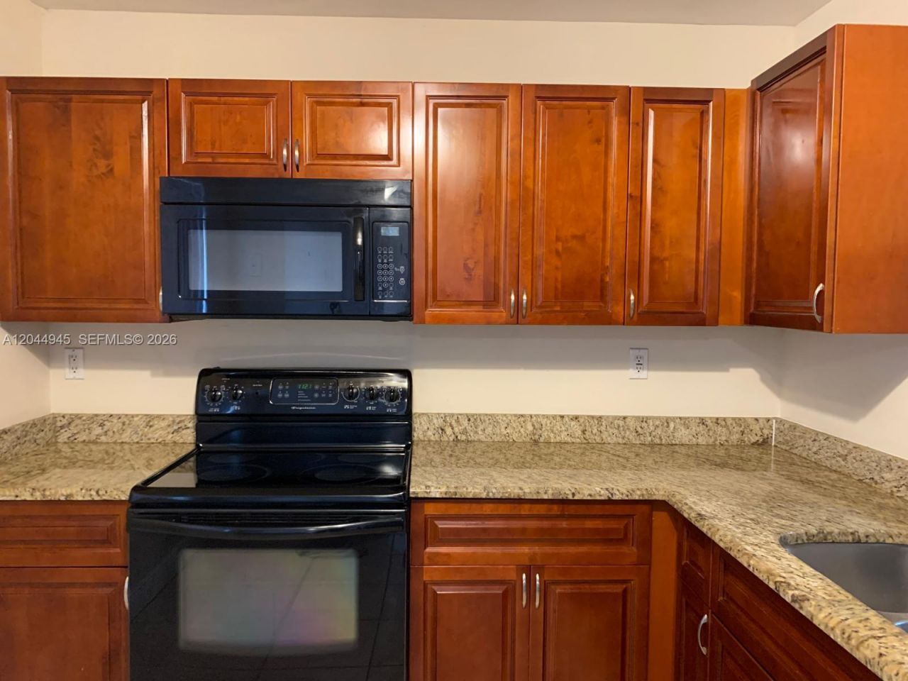 731 N Pine Island Rd, Unit 305, Plantation, FL 33324 Photo