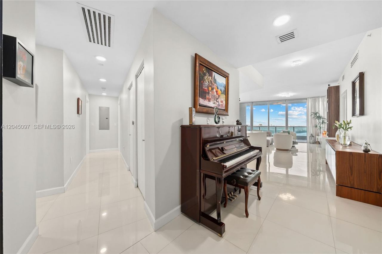 900 Biscayne Blvd, Unit 2506, Miami, FL 33132 Photo