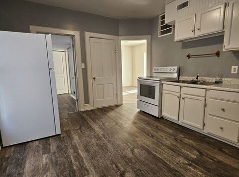 Main Photo