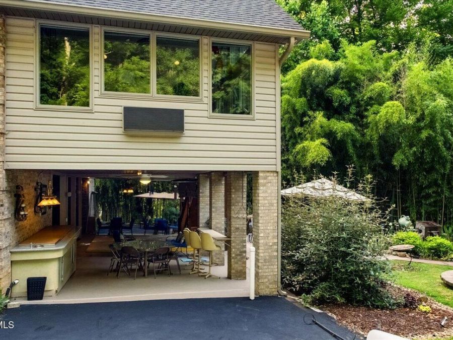 Property Image 103