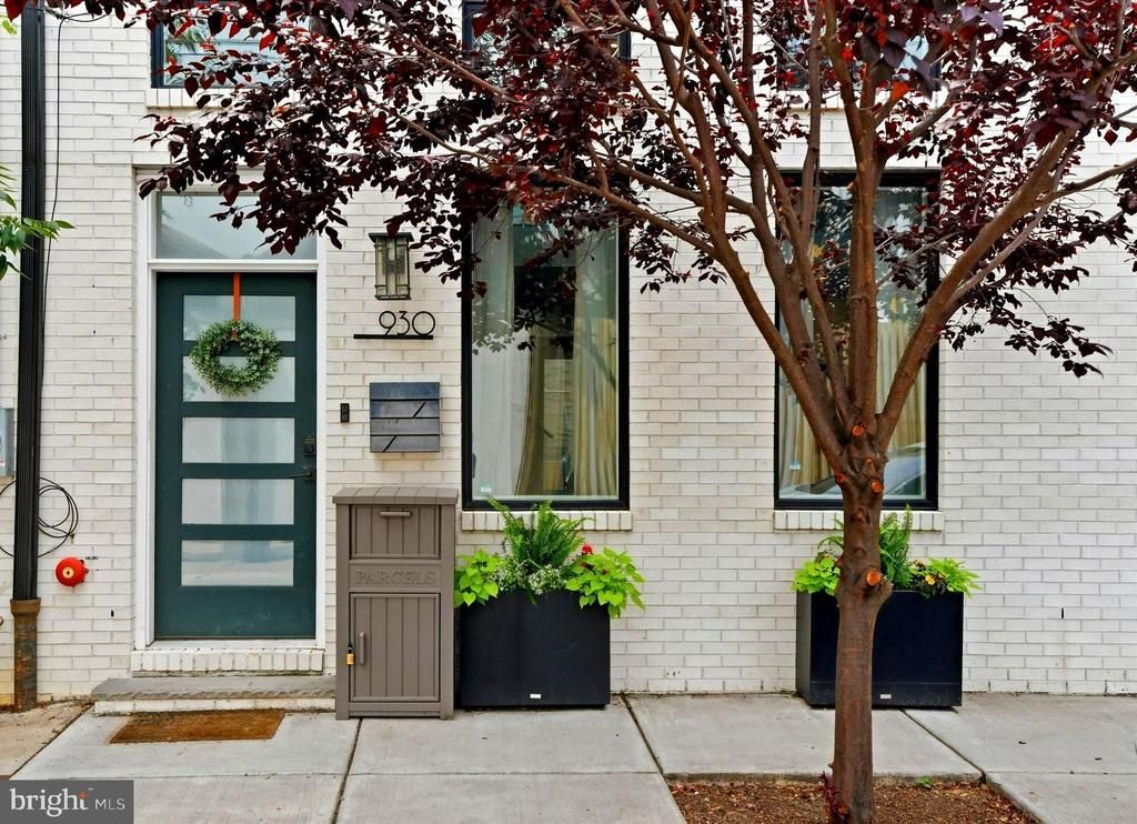 930 S BEULAH STREET , PHILADELPHIA, PA 19147